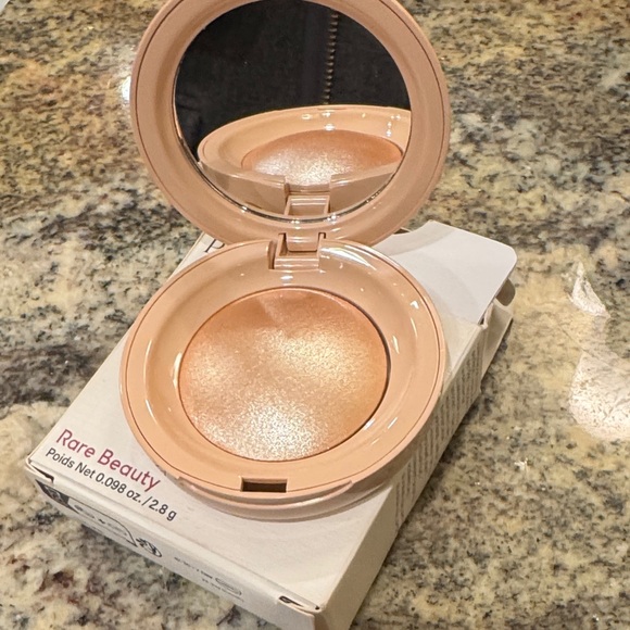 Rare Beauty Other - Rare Beauty Positive Light Silky Touch Highlighter
